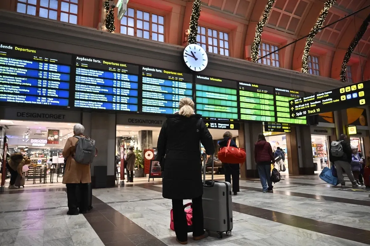 
            Stockholm-Berlin night train saved after Swedish government cut subsidies
        

RDC