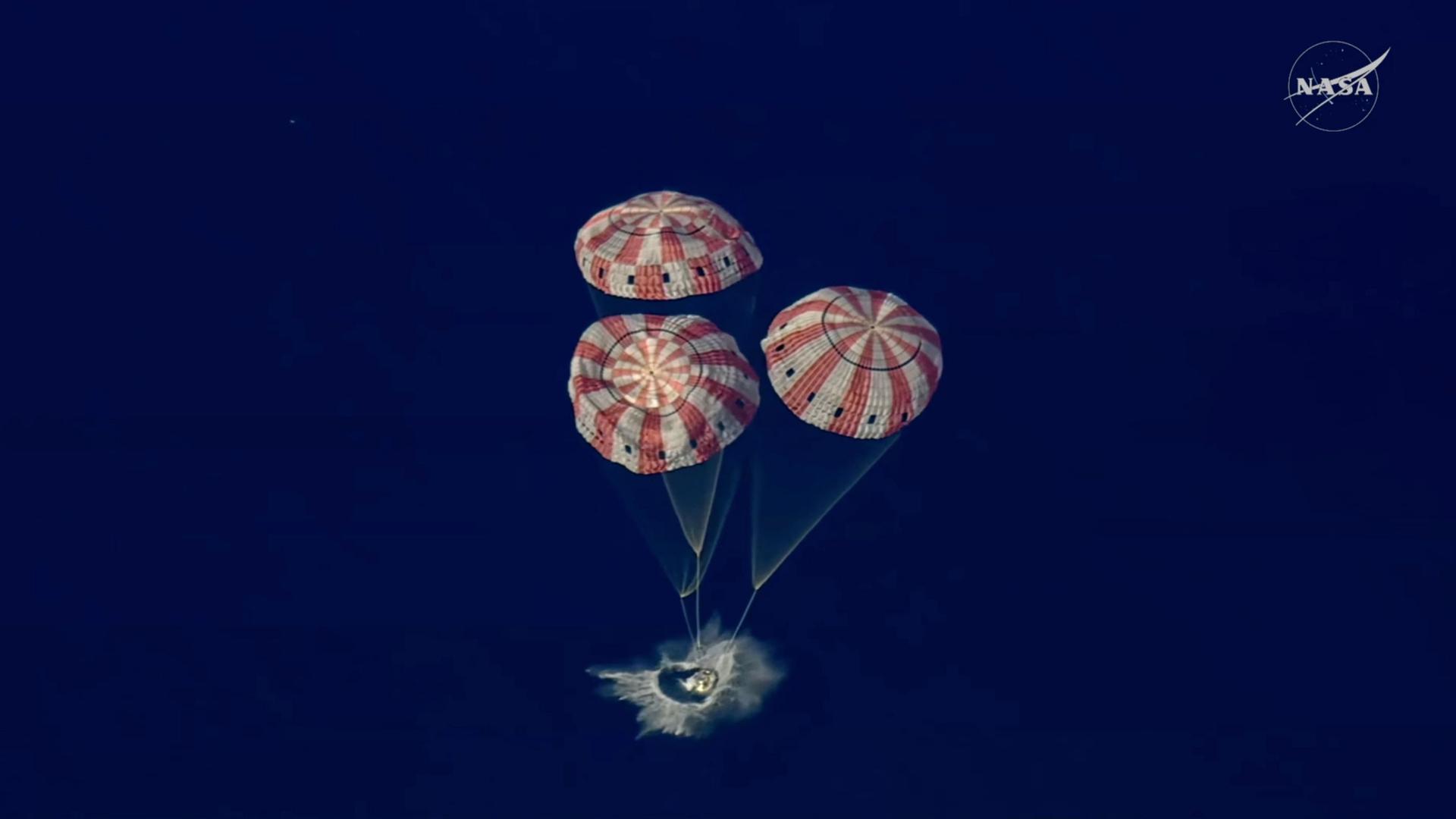 Artemis-Astronauten gelandet

Nach ihrem spektakul&auml;ren Flug um den Mond sind die vier