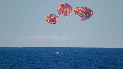 "Quel p&eacute;riple&nbsp;!"&nbsp;: les astronautes de la mission Artemis&nbsp;II de