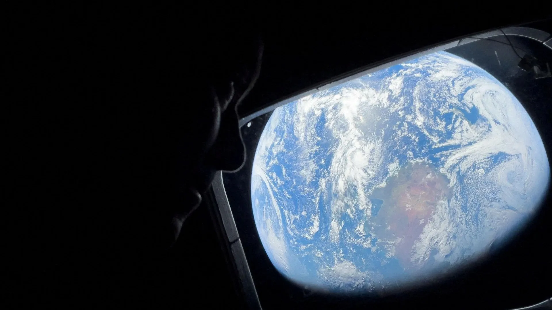 Mondmission: &bdquo;Artemis 2&ldquo; weiter von Erde entfernt als je Menschen zuvor

Die Crew der